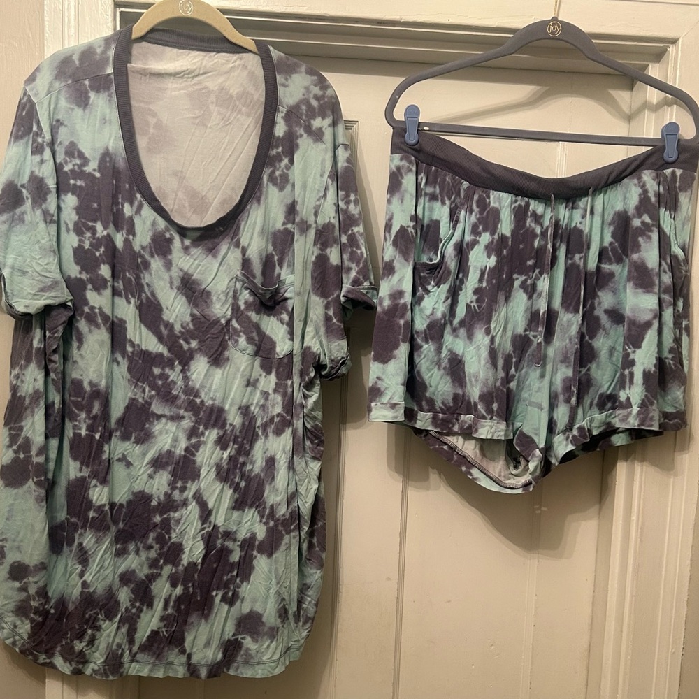 Torrid Tie-Dye Pajama Set in Black and Green
